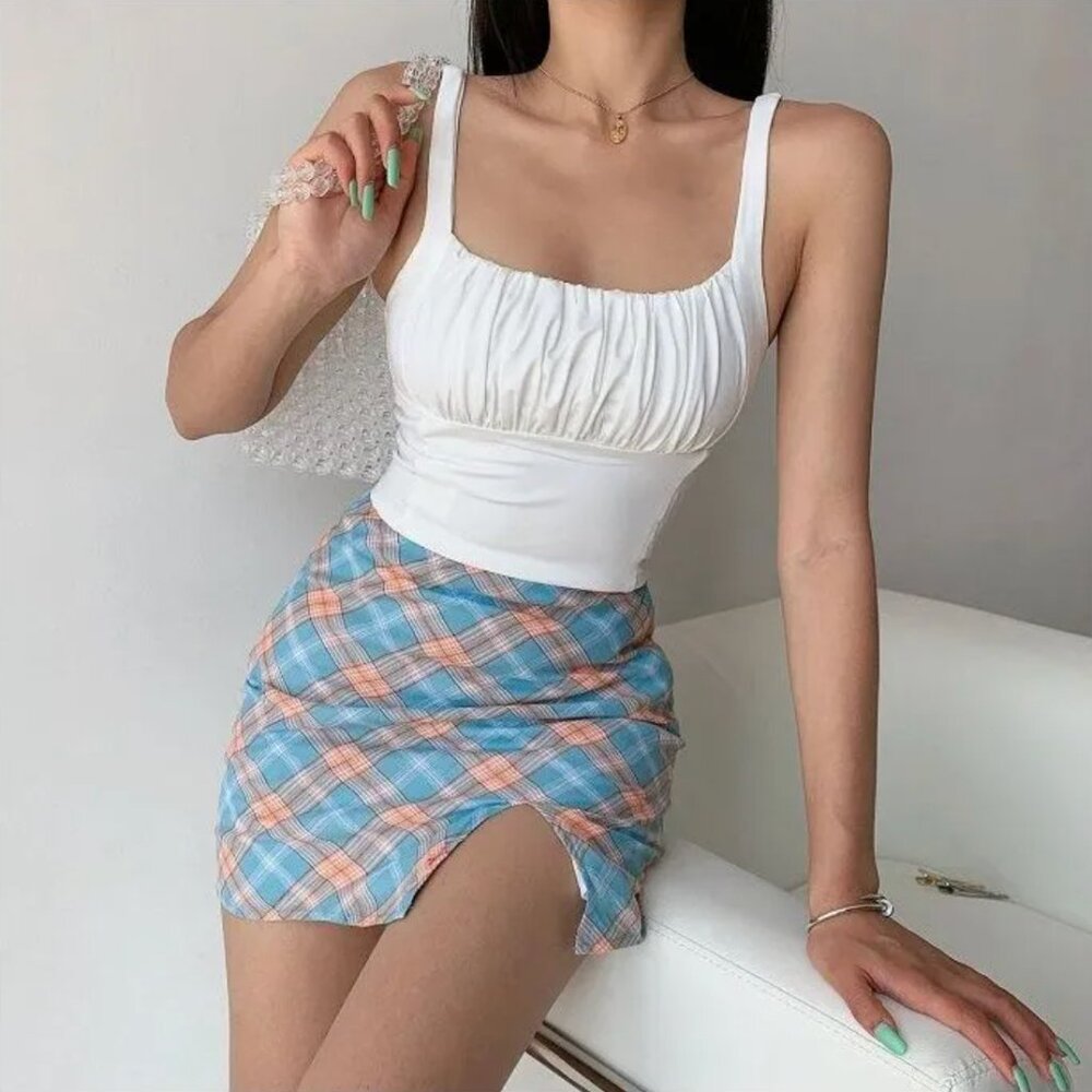 LAST CHANCE 🍀3/$20🍀 White Milkmaid Tank Top